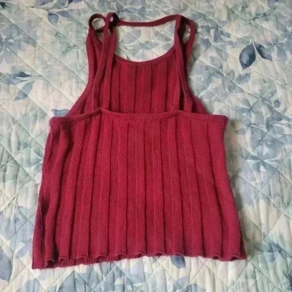 FRESHMAN burgundy color crop top open back - Picture 2 of 3